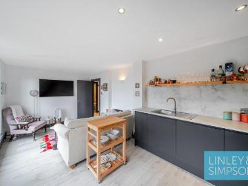 1 bedroom flat for sale