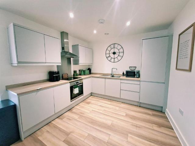 1 bedroom flat for sale