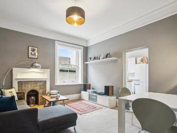 1 bedroom flat for sale
