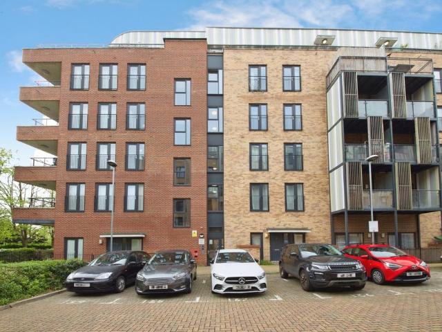 1 bedroom flat for sale