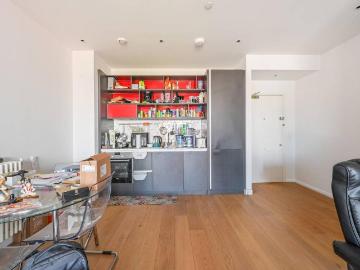 1 bedroom flat for sale
