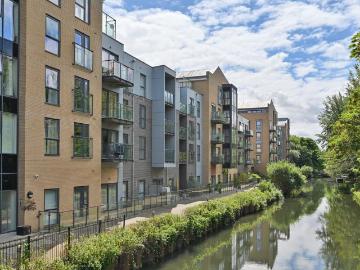 1 bedroom flat for sale
