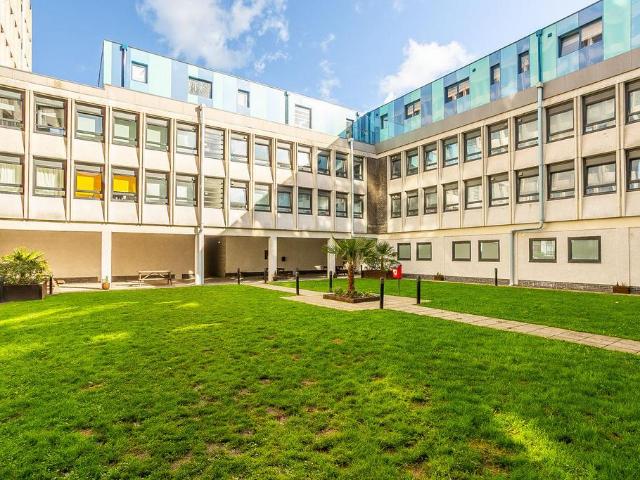 1 bedroom flat for sale