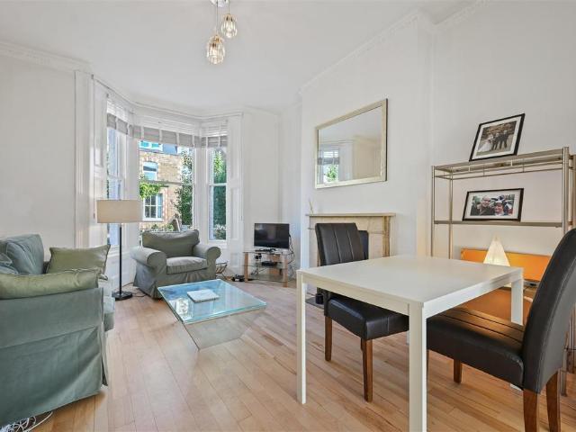 1 bedroom flat for sale