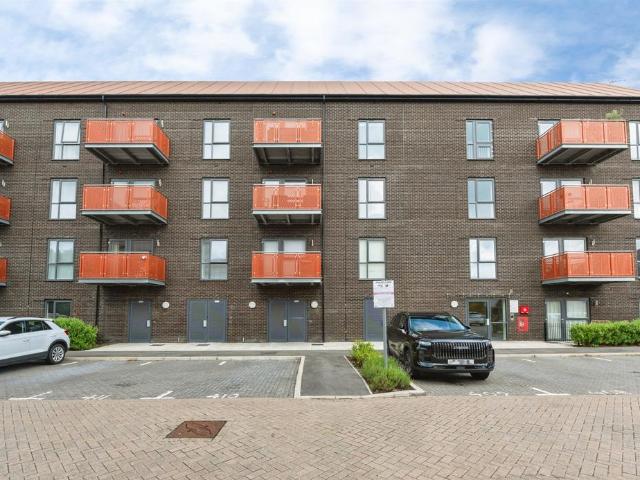 1 bedroom flat for sale