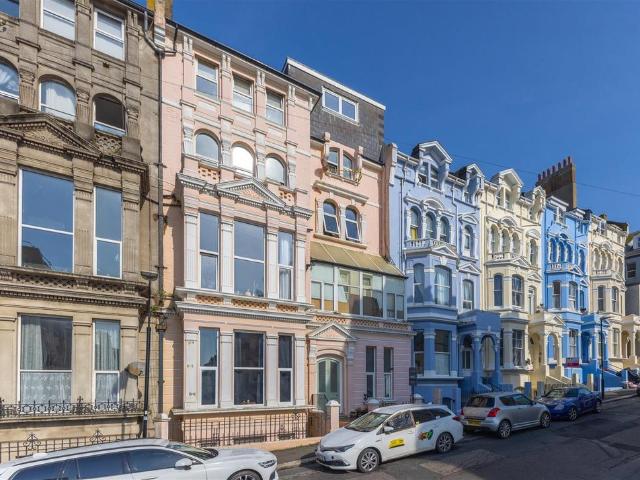 1 bedroom flat for sale