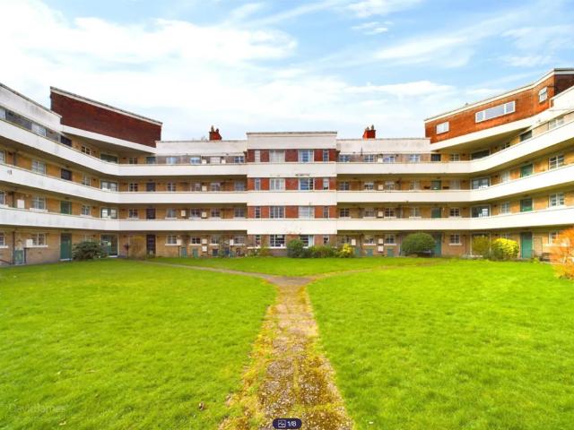 1 bedroom flat for sale