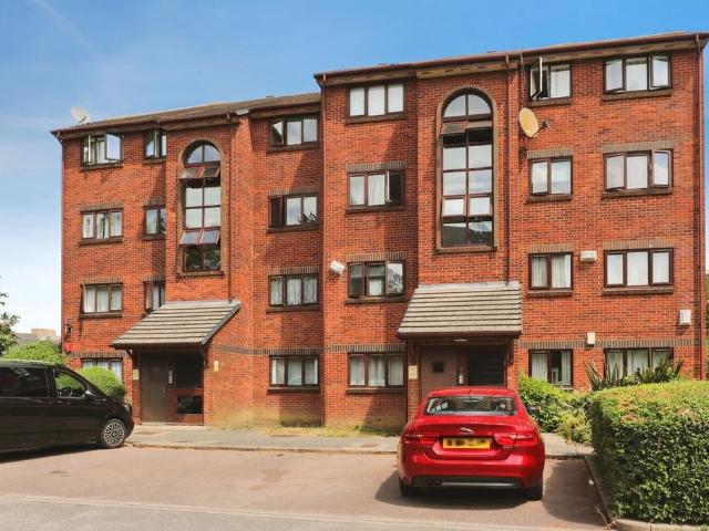 1 bedroom flat for sale
