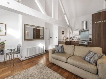 1 bedroom flat for sale