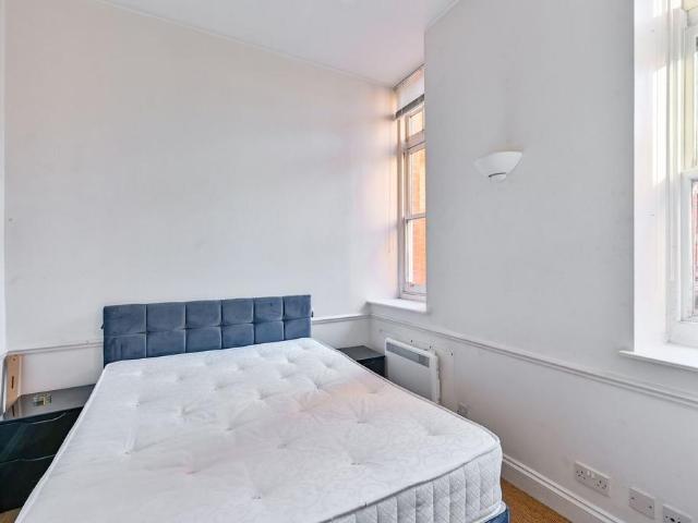 1 bedroom flat for sale