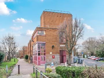 1 bedroom flat for sale