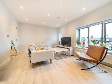 1 bedroom flat for sale
