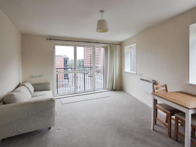 1 bedroom flat for sale