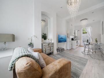 1 bedroom flat for sale