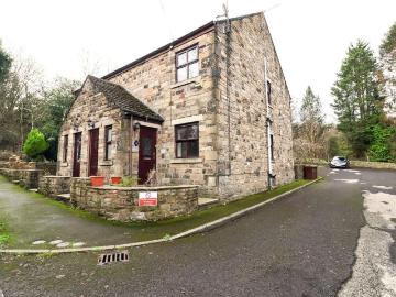 Glossop, Midlands - Garden, Equipped kitchen