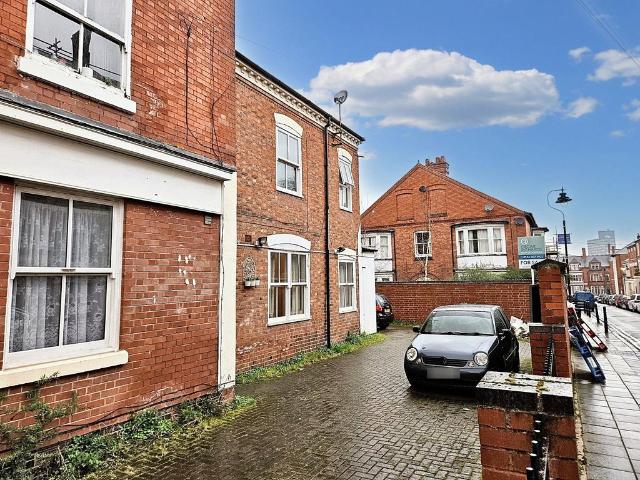 1 bedroom flat for sale
