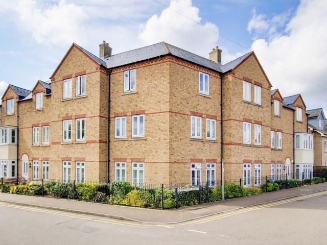 1 bedroom flat for sale