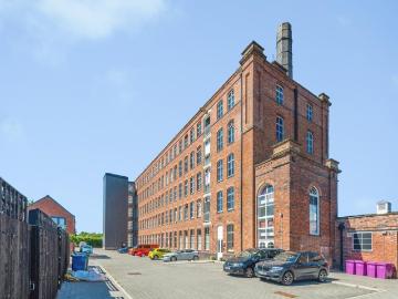 1 bedroom flat for sale