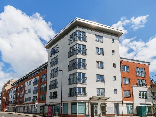 1 bedroom flat for sale