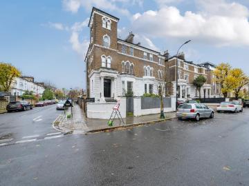 Flat for sale in South Hampstead - Equipped kitchen