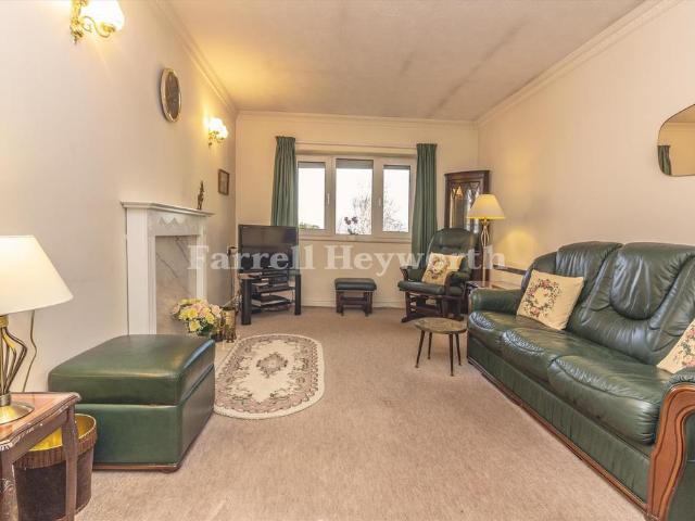 1 bedroom flat for sale