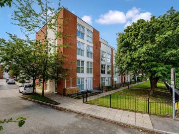 1 bedroom flat for sale