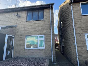 Leeds, West Yorkshire, North England - Equipped kitchen