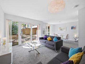 1 bedroom flat for sale