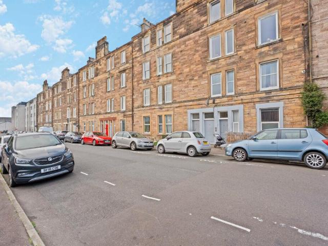 1 bedroom flat for sale