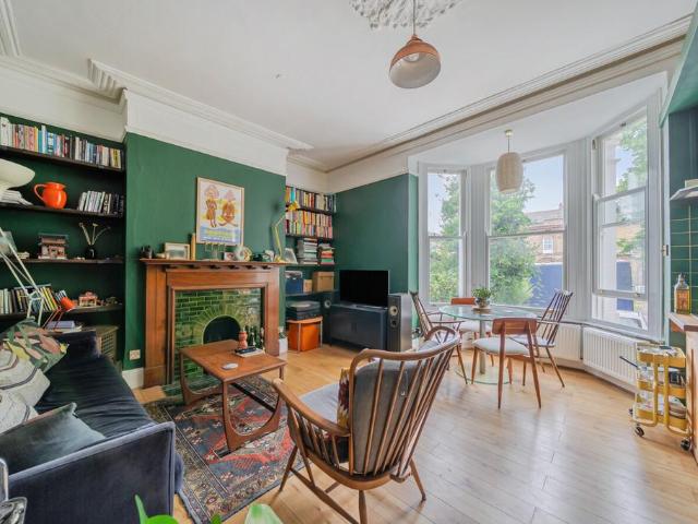 1 bedroom flat for sale