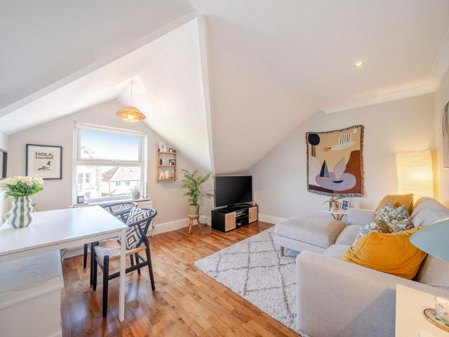 1 bedroom flat for sale