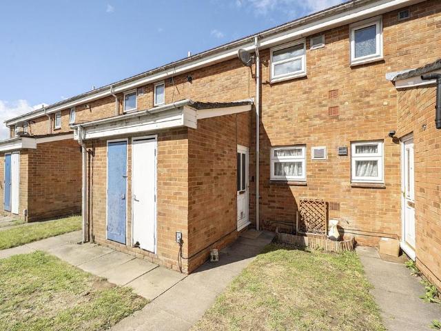 1 bedroom maisonette for sale