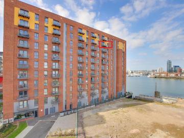 1 bedroom flat for sale