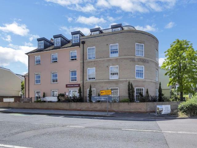 1 bedroom flat for sale