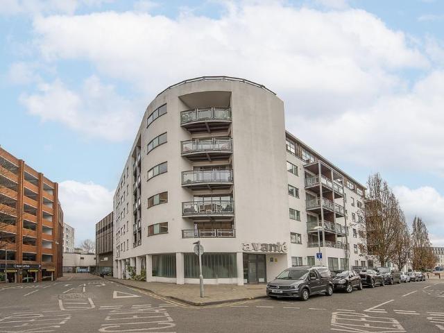 1 bedroom flat for sale