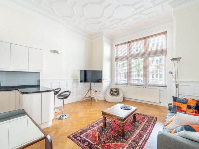 1 bedroom flat for sale