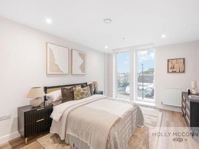 1 bedroom flat for sale