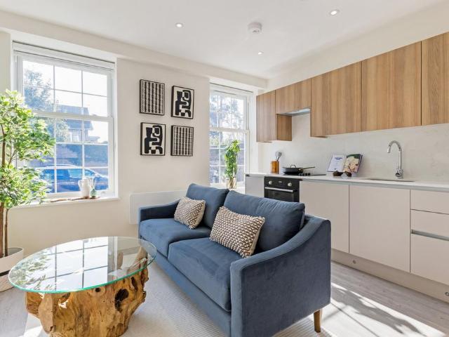 1 bedroom flat for sale