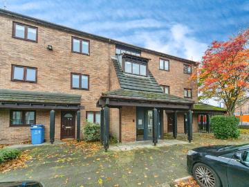 1 bedroom flat for sale