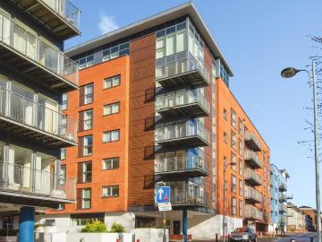 1 bedroom flat for sale