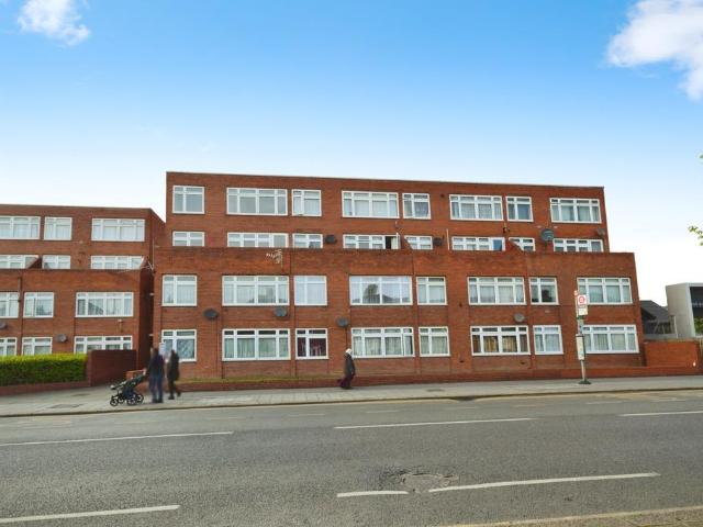 1 bedroom flat for sale