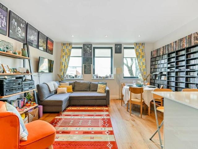 1 bedroom flat for sale