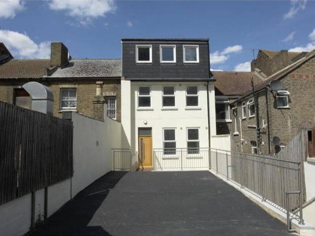 1 bedroom flat for sale