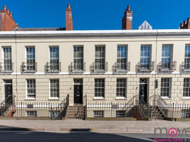 1 bedroom flat for sale