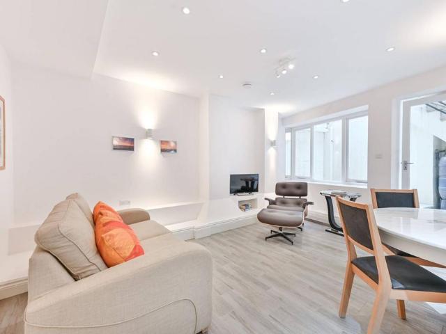 1 bedroom flat for sale