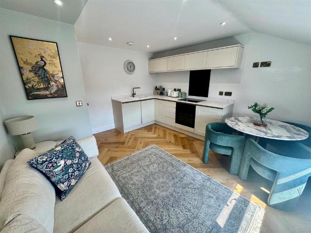 1 bedroom flat for sale