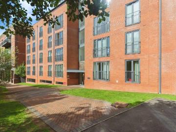 1 bedroom flat for sale