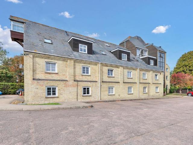 1 bedroom flat for sale