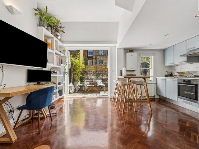 1 bedroom flat for sale