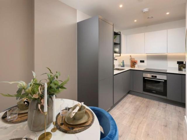 1 bedroom flat for sale